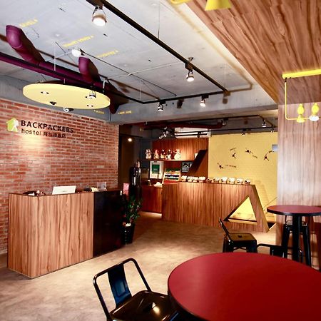 Backpackers Hostel - Ximen Taipei Exterior photo
