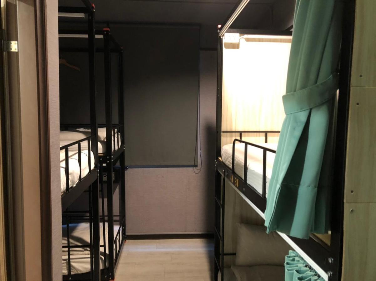 Backpackers Hostel - Ximen Taipei Exterior photo
